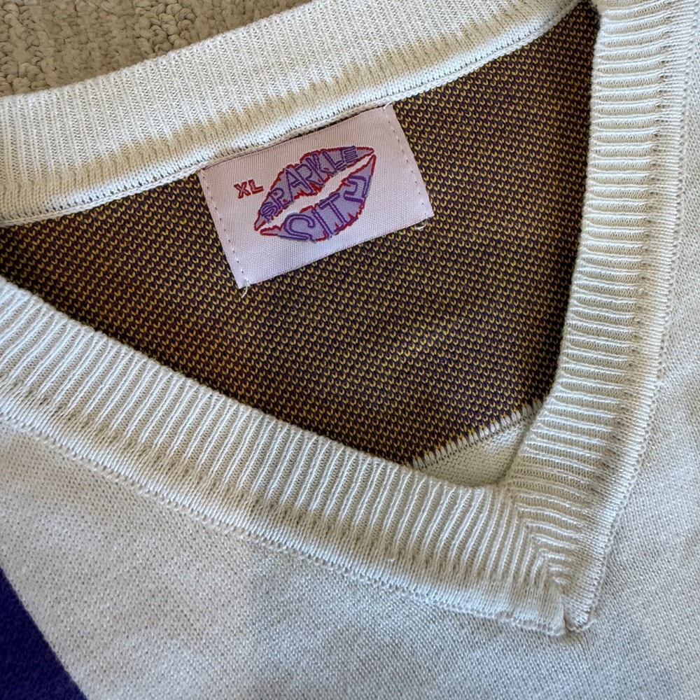 GEAUX Women's V-Neck Sweater - White and Purple - Picture 4 of 4